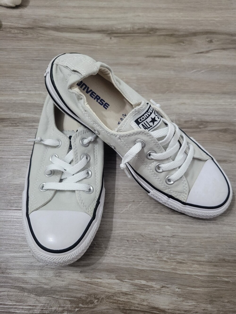Converse Slip On Sneakers Size 8